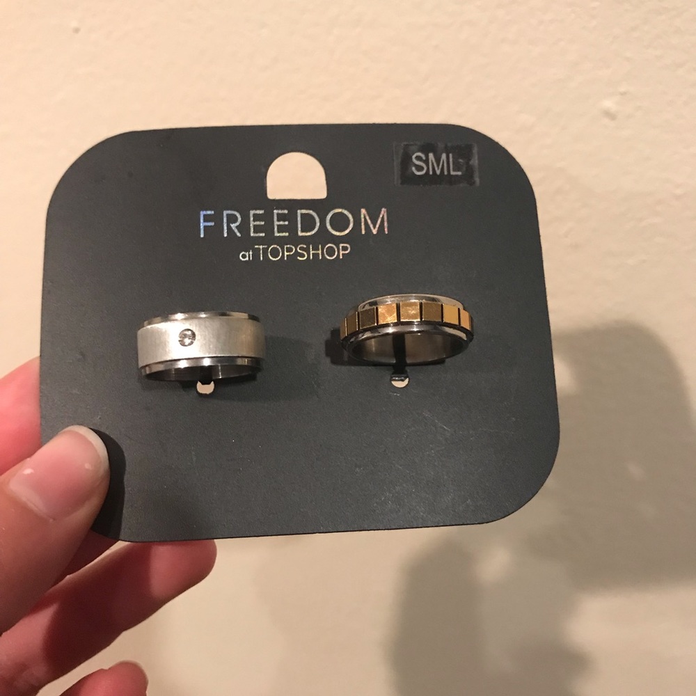 Top shop rings